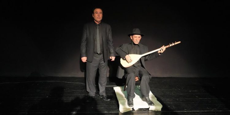 Aşık Veysel’in robotu Samsun’da konser verdi