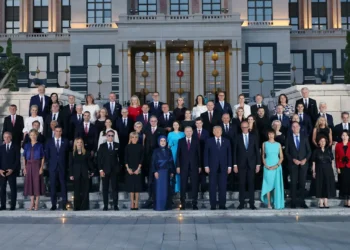 NATO Ankara Zirvesi’nde liderden aile fotoğrafı: Erdoğan ile Trump yan yana